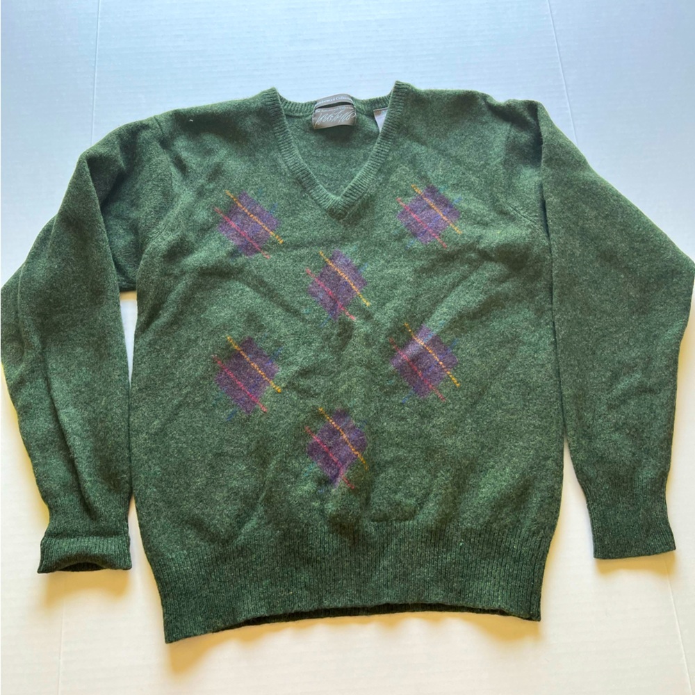 Lord & Taylor The Kensington Collection Lambswool Green Argyle V-Neck Sweater L
